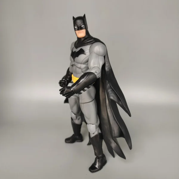 Figurine Articulée Batman 18 cm – Image 2